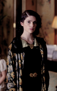 Janet Montgomery DW7Xeyaq_o