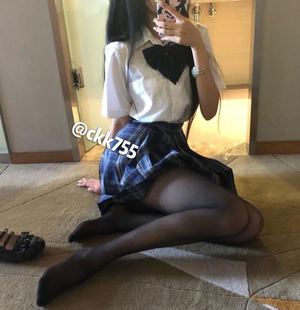 天使身材的校服好妹妹尺度图集第二弹(23)