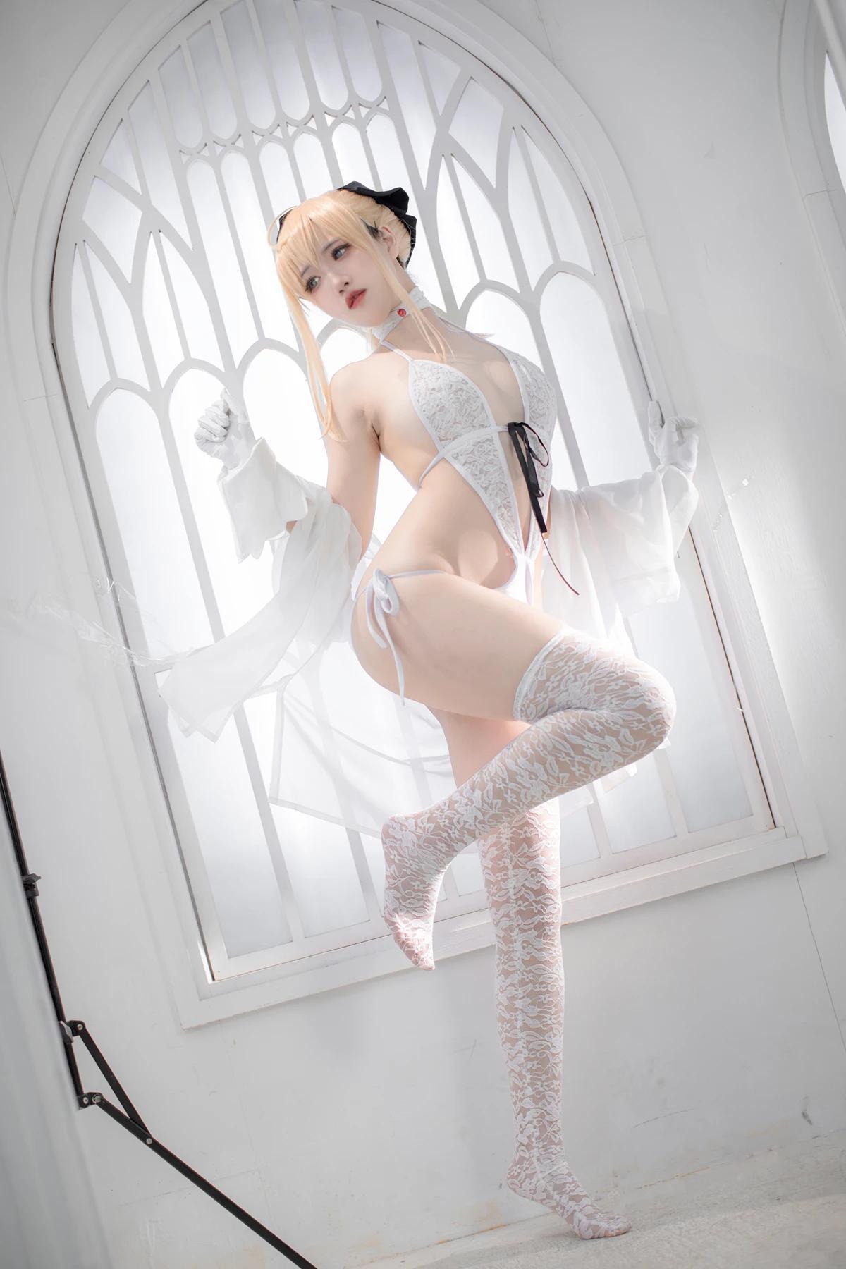 Cosplay 阿薰kaOri – FGO 白Saber(20)