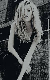 Misha Hayes ► Katherine McNamara Xt5etC2z_o