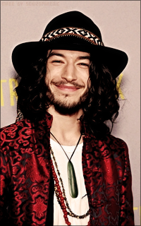 Ezra Miller FBGVNLzp_o