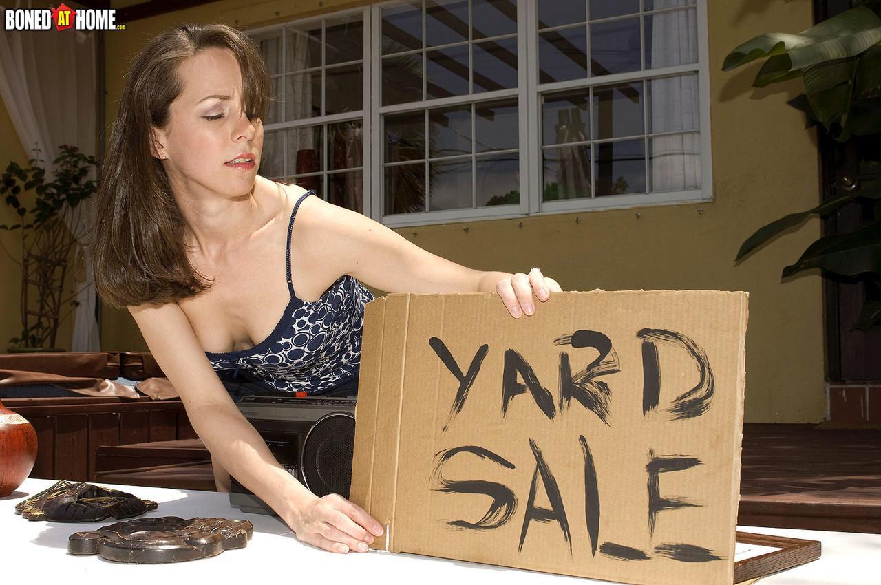 Petite female Ann Parker opts for steamy sex over having a yard sale(1)