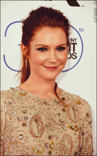 Darby Stanchfield RvRjYgRQ_o