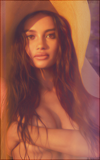 Kelsey Merritt - Page 2 BHniffED_o