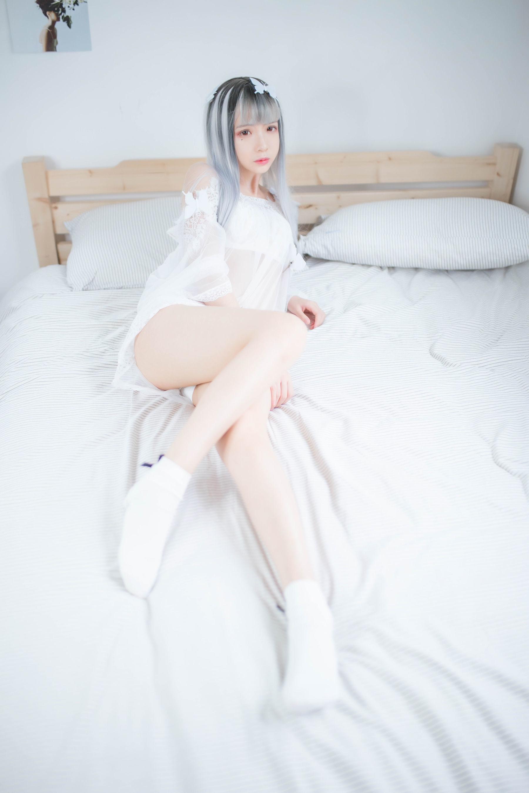 [网红COSER] 疯猫ss – 透明白纱 写真集(33)