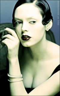 Rose McGowan 3dpuZz4E_o