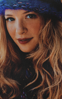 Rachelle Lefevre B0HCsi18_o