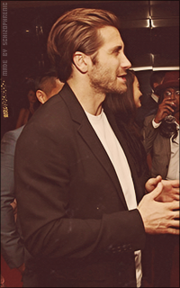 Jake Gyllenhaal - Page 3 T2rqbmem_o