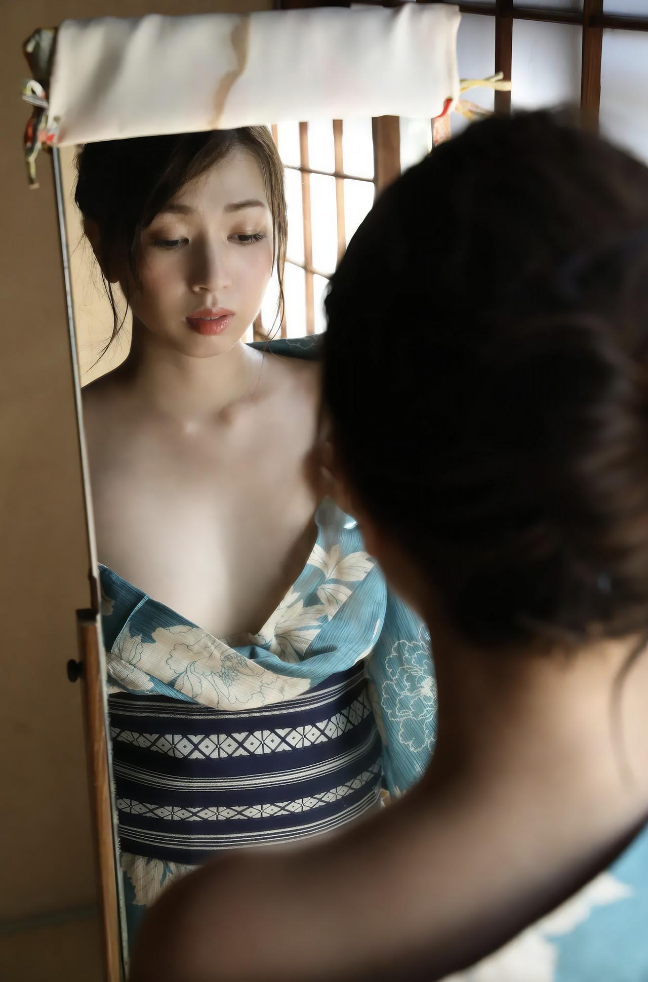 Kayo Sugimoto 杉本佳代, FRIDAYデジタル写真集 『東海No.1巨乳キャスター Ｇカップ乳初ヌード』 Set.03(5)