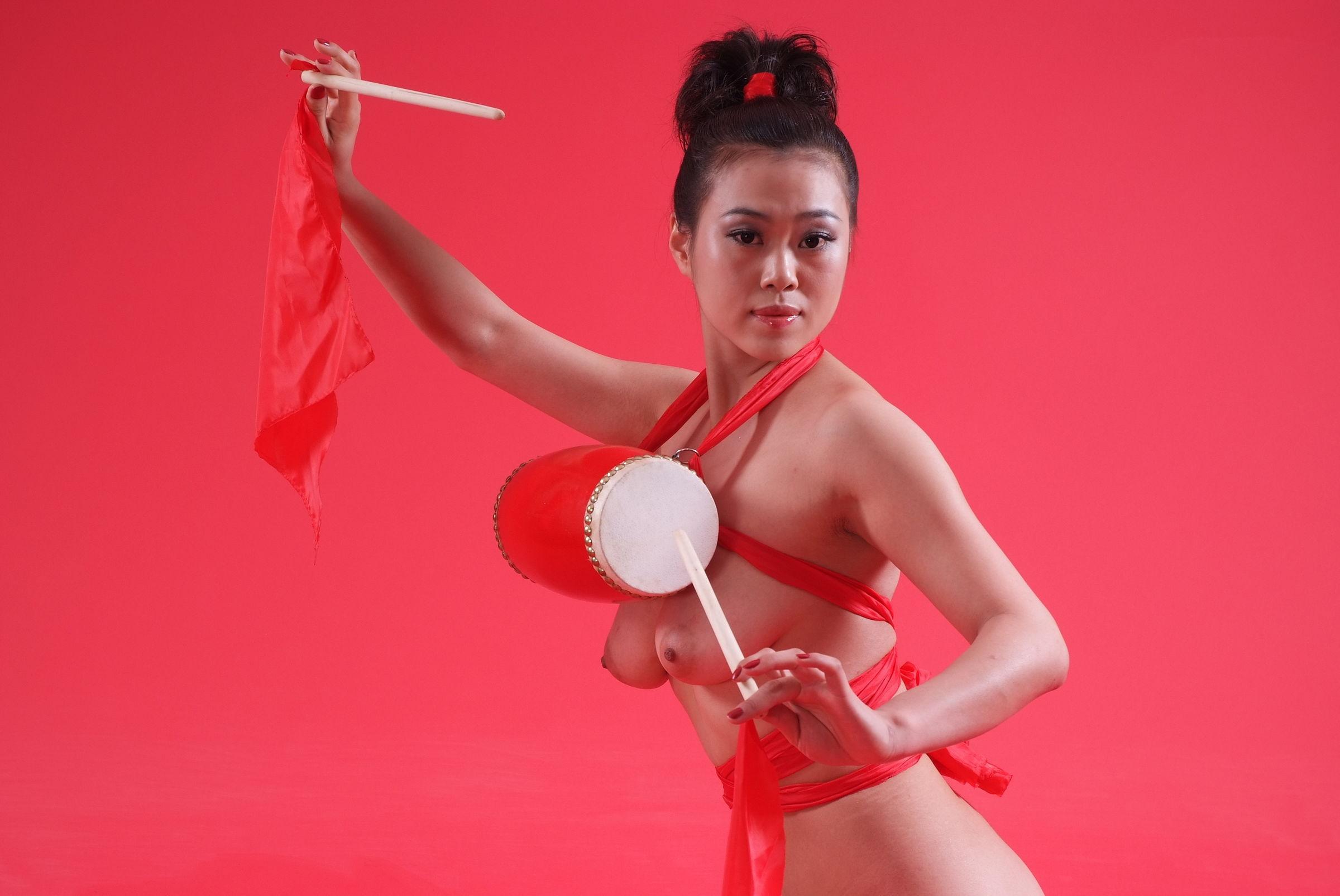 国模人体 国模菜叶&杨芳&球球人体私拍套图(153)