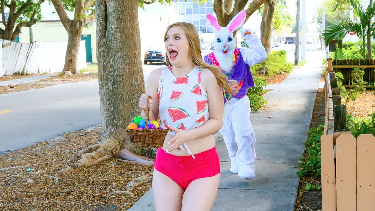 [strandedteens.com mofos.com] Dolly Leigh - Stealing from the Easter Bunny's Basket (3048271) [2018-04-02, POV, Blowjob, Doggystyle, 1080p, SiteRip]