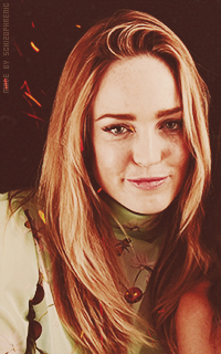 Caity Lotz JhC2opA8_o