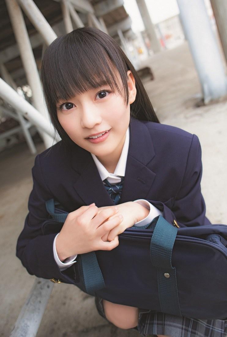 与田祐希、清宫令全制服写真杂志《graduation 2019 高校/中学卒业》发布(13)