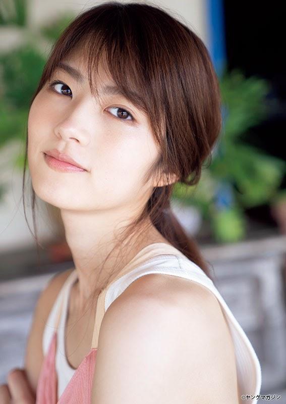 Yumi Wakatsuki 若月佑美, Young Magazine 2020 No.33 (ヤングマガジン 2020年33号)(15)