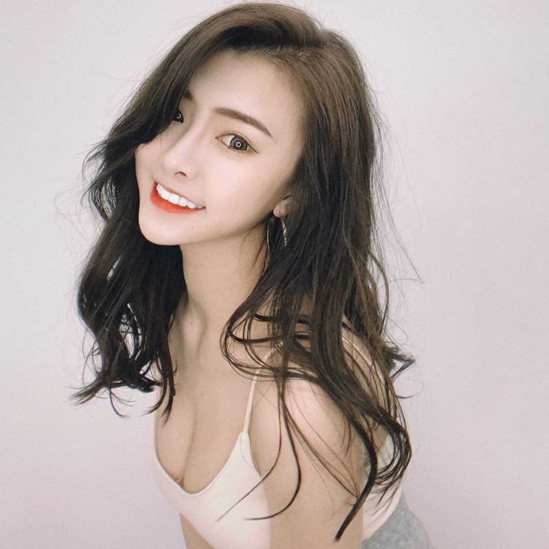 IG正妹—Jie.c fQNrVESn o - IG正妹—Jie.c