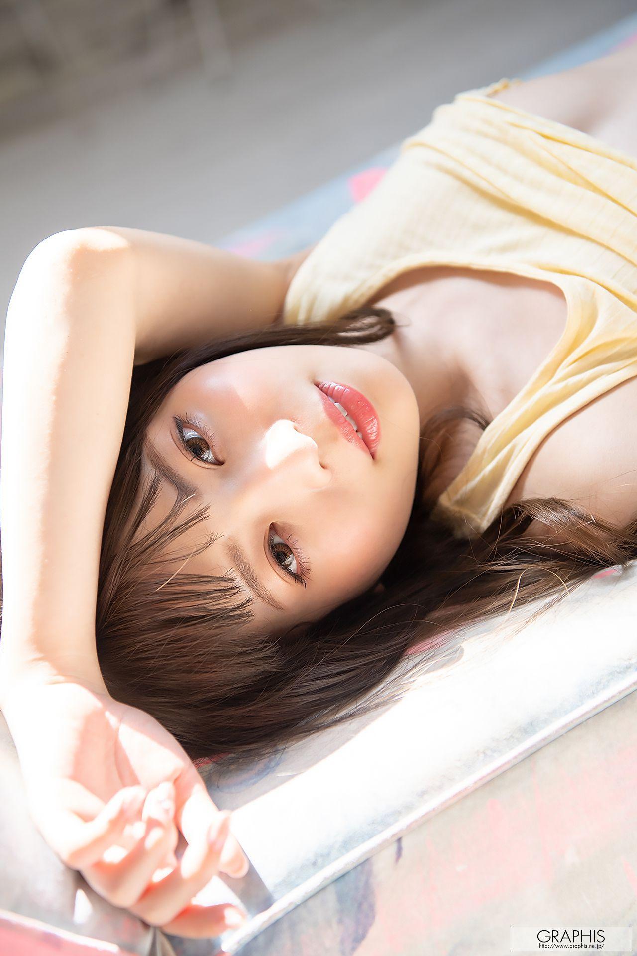 [Graphis] First Gravure 初脱ぎ娘 No.169 槙いずな(槙泉奈) 写真集(32)