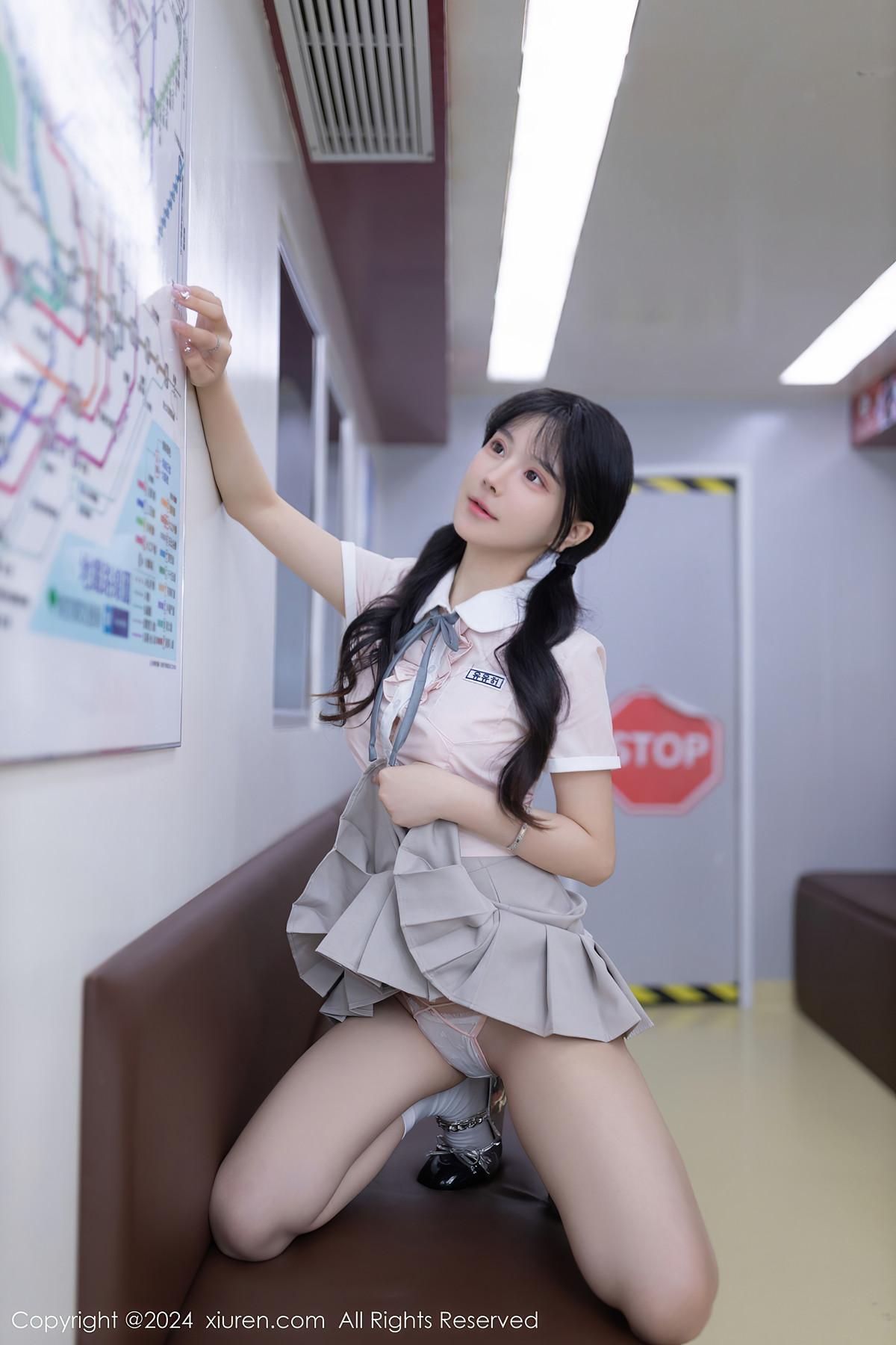 XiuRen秀人网 No.8515 幼幼Yoyo(17)