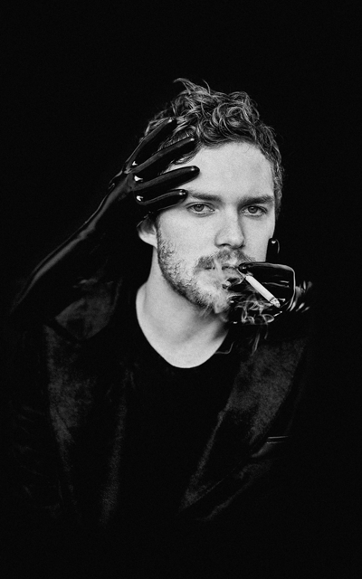 Finn Jones 9wQ9F33D_o