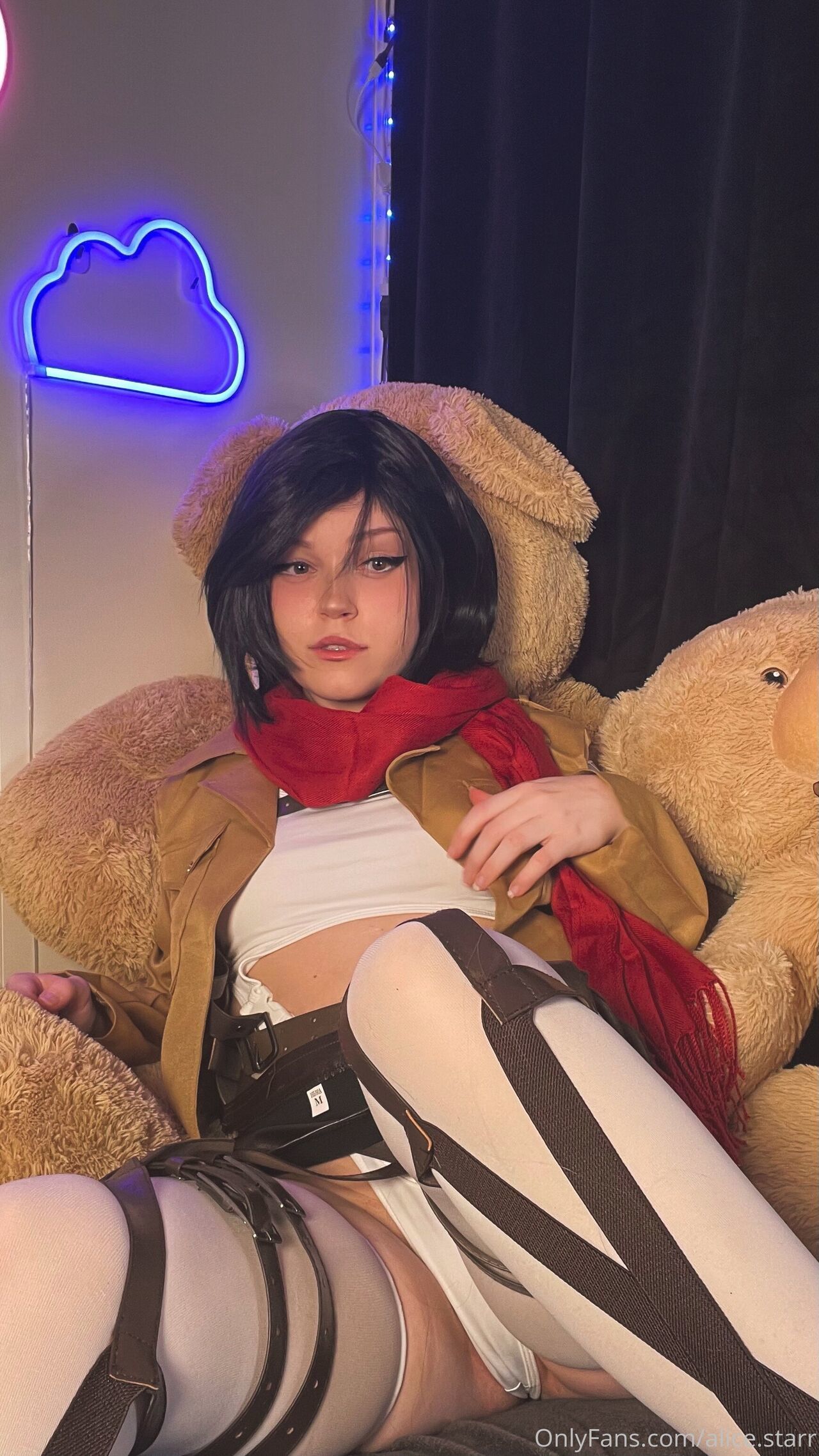 Alice Starr - Mikasa Ackerman