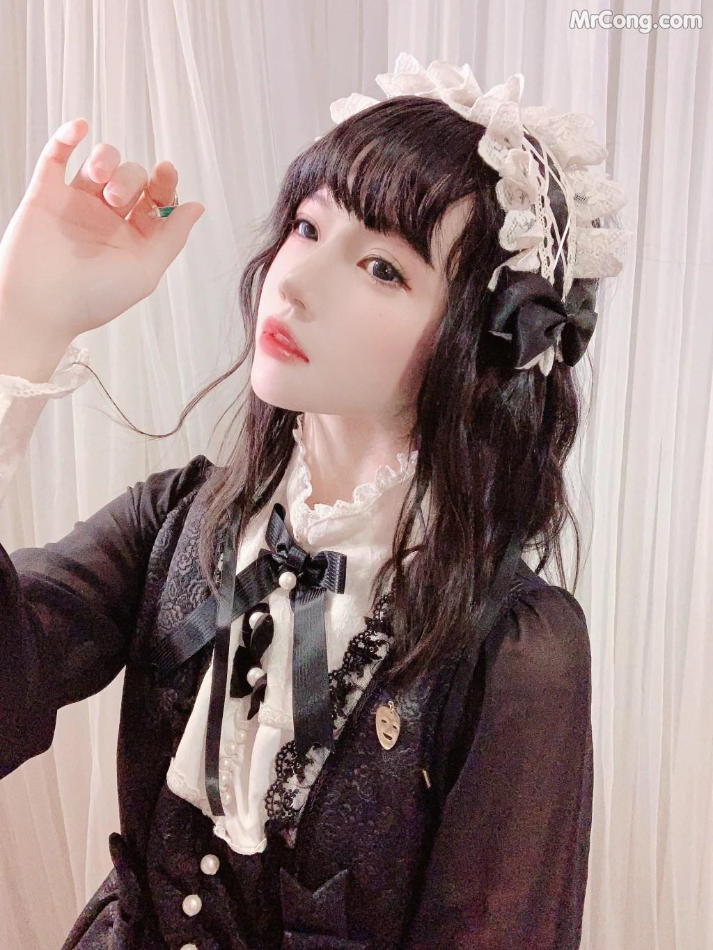 Coser@桜桃喵 Vol.145: Doll (18 photos)