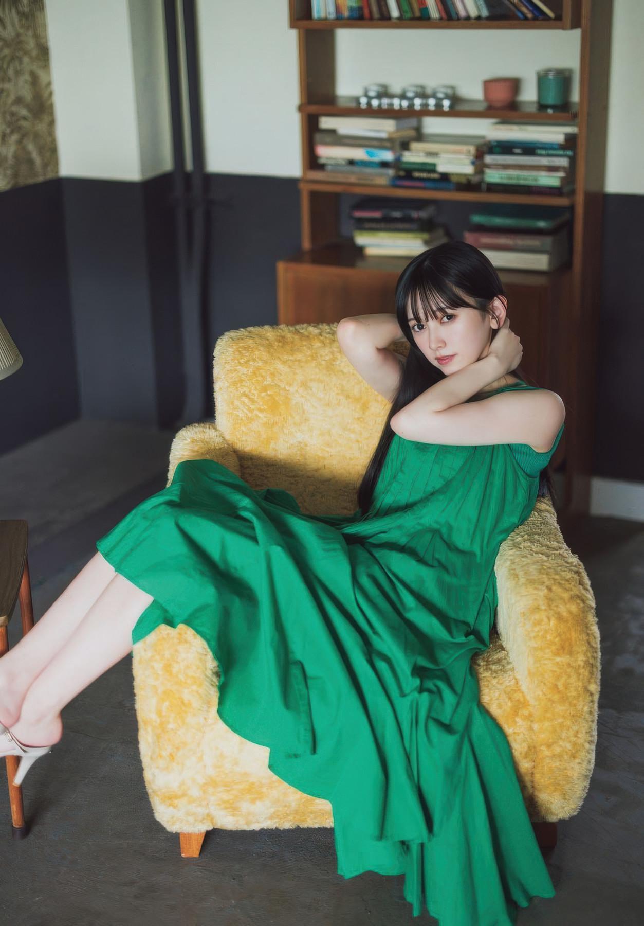 Teresa Ikeda 池田瑛紗, Shonen Champion 2025 No.37 (少年チャンピオン 2025年37号)(2)