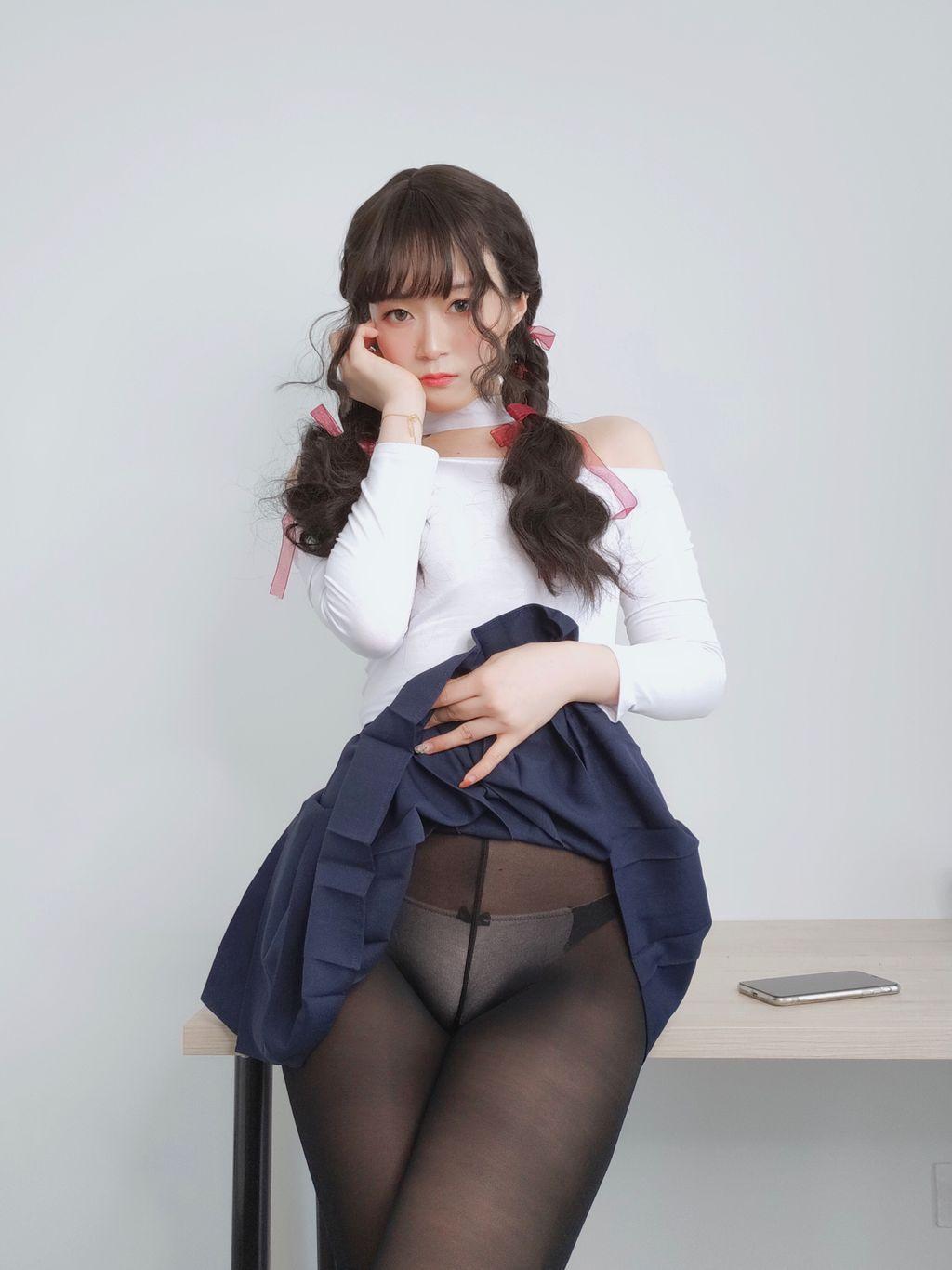 Coser @ 白银 81: 邻家 大 姐姐 的 黑丝 (45 photos)(9)