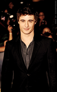 Max Irons C815Z8PM_o