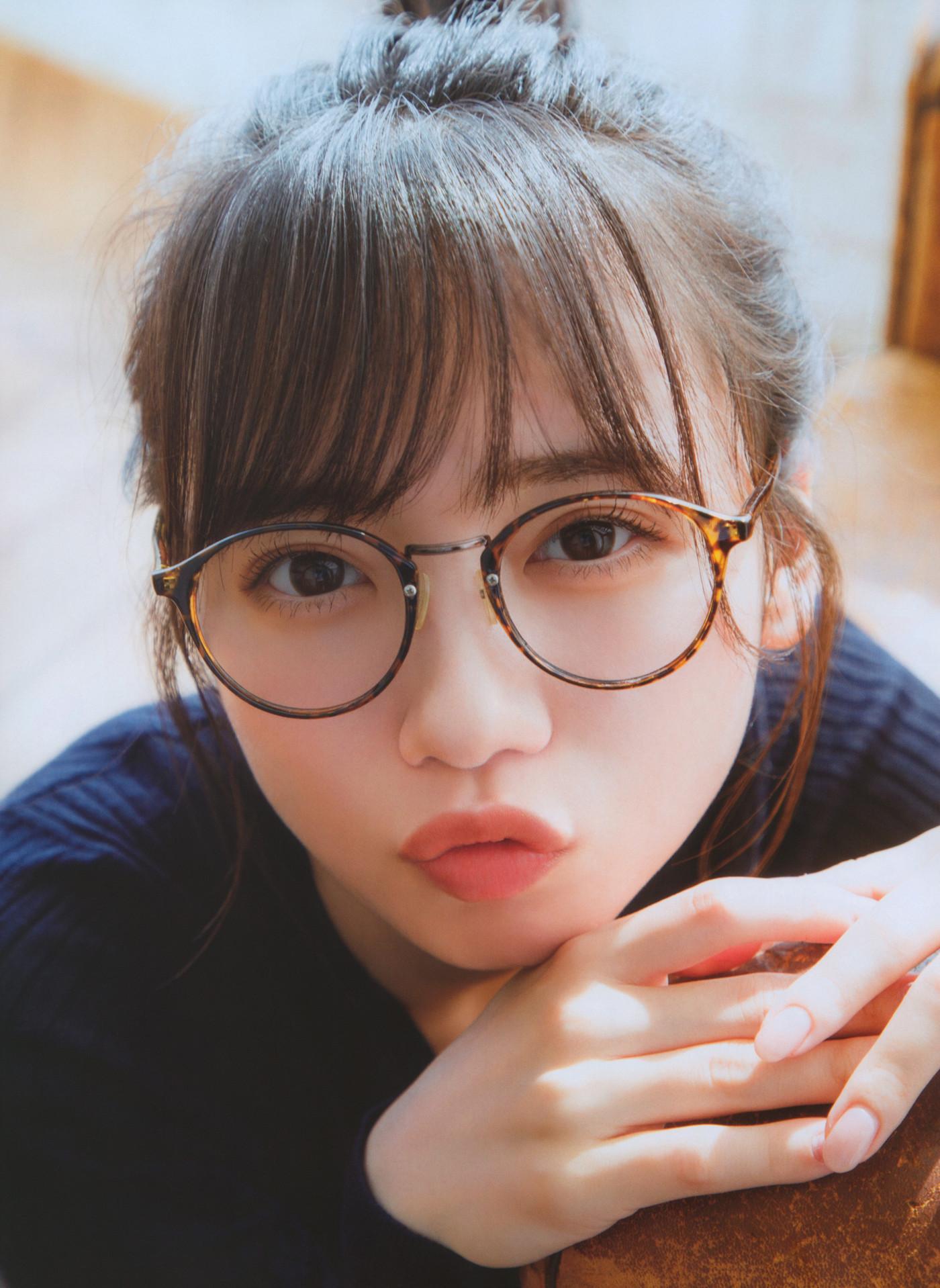Kyoko Saito 齊藤京子, WHITE Graph 009 Set.03(13)