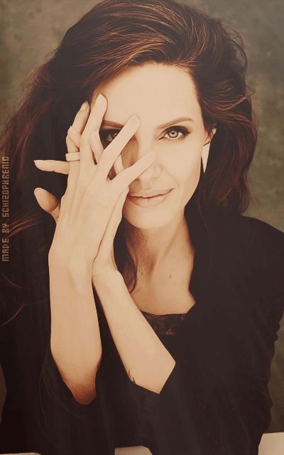 Angelina Jolie MGJni4CF_o