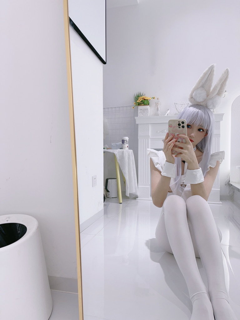 coser Yiyi - NO.014 порочная девочка-кролик