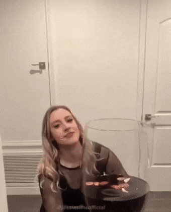 Om2luuhe_o.gif