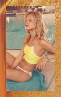 Nadine Leopold - Page 8 DtaQe9Gd_o