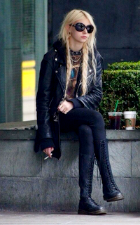 Taylor Momsen QN8vjna2_o