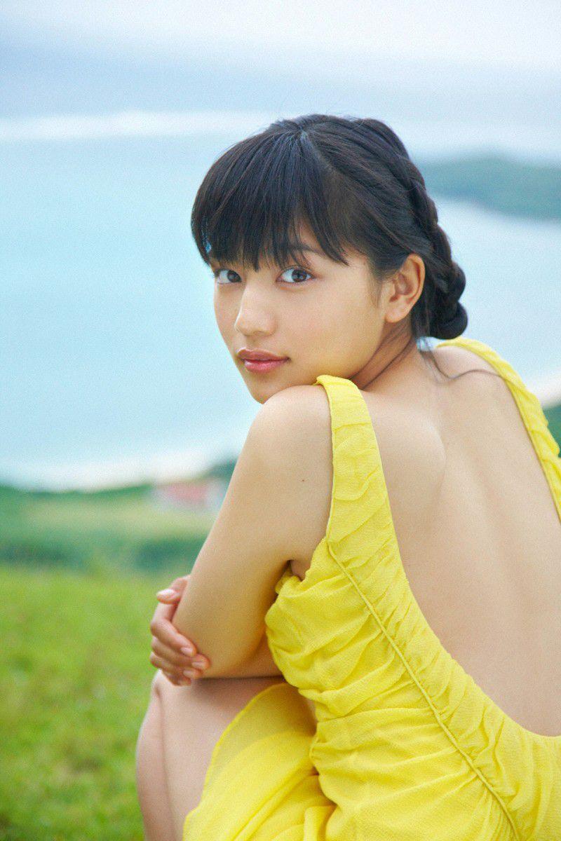 [Wanibooks] NO.100 Haruna Kawaguchi 川口春奈 写真集(78)