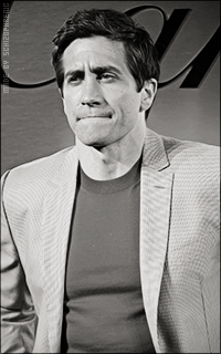 Jake Gyllenhaal - Page 3 GVLSaFra_o