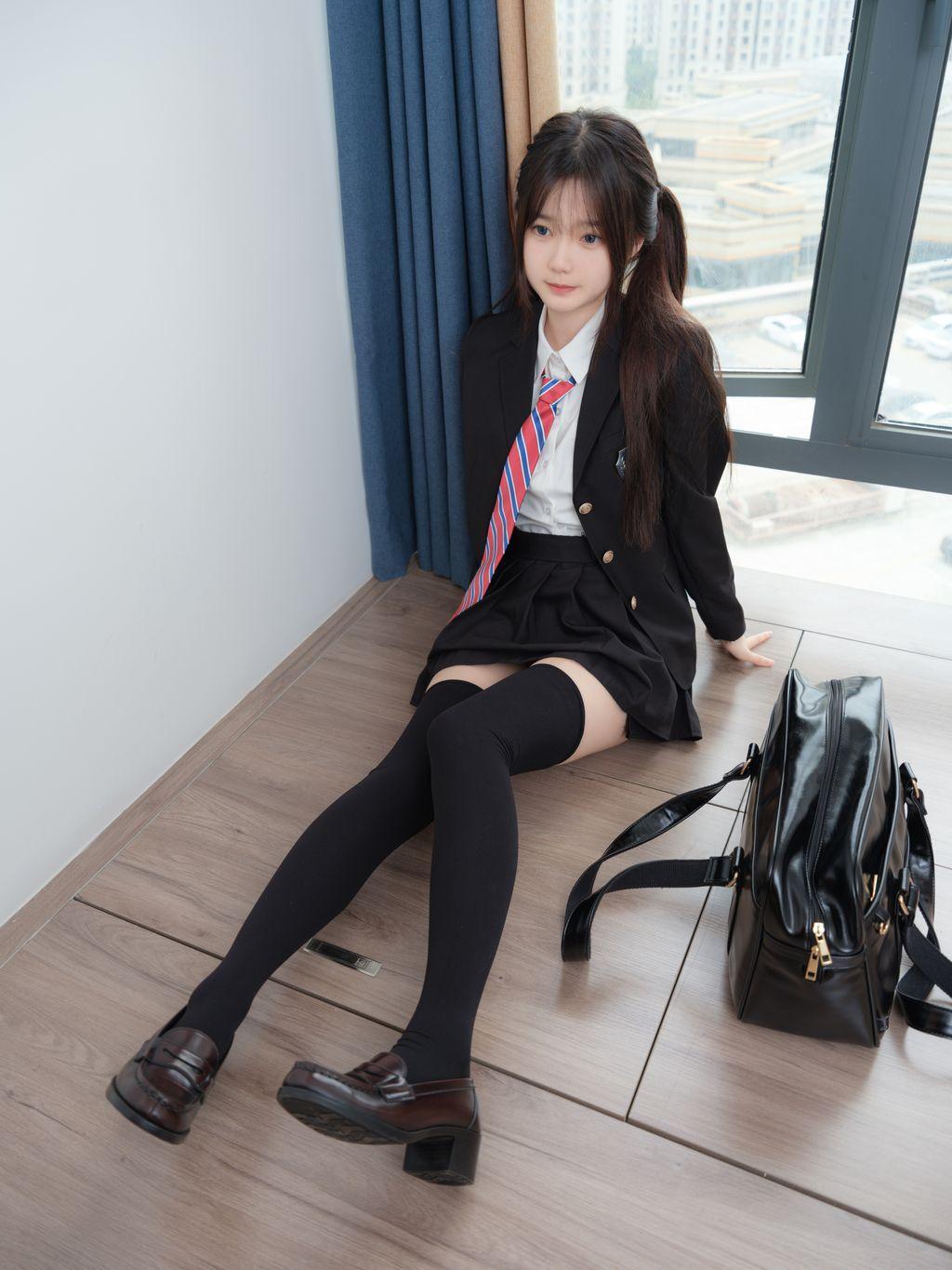 [紧急企划] 小恩: [VIP] R18 户外 (95 photos)(55)