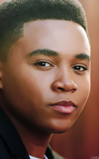 Chosen Jacobs EDhfQoJz_o