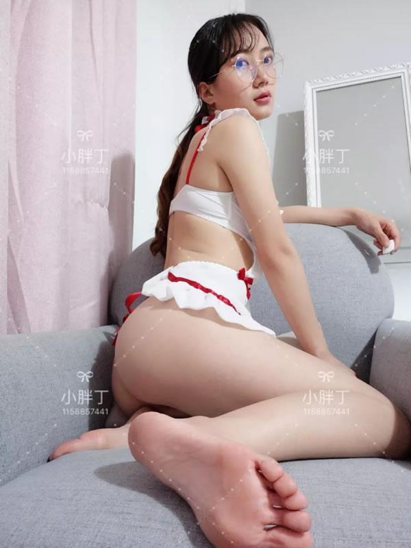 笔芯app小胖–两套情趣视频图包大胆写真(18)