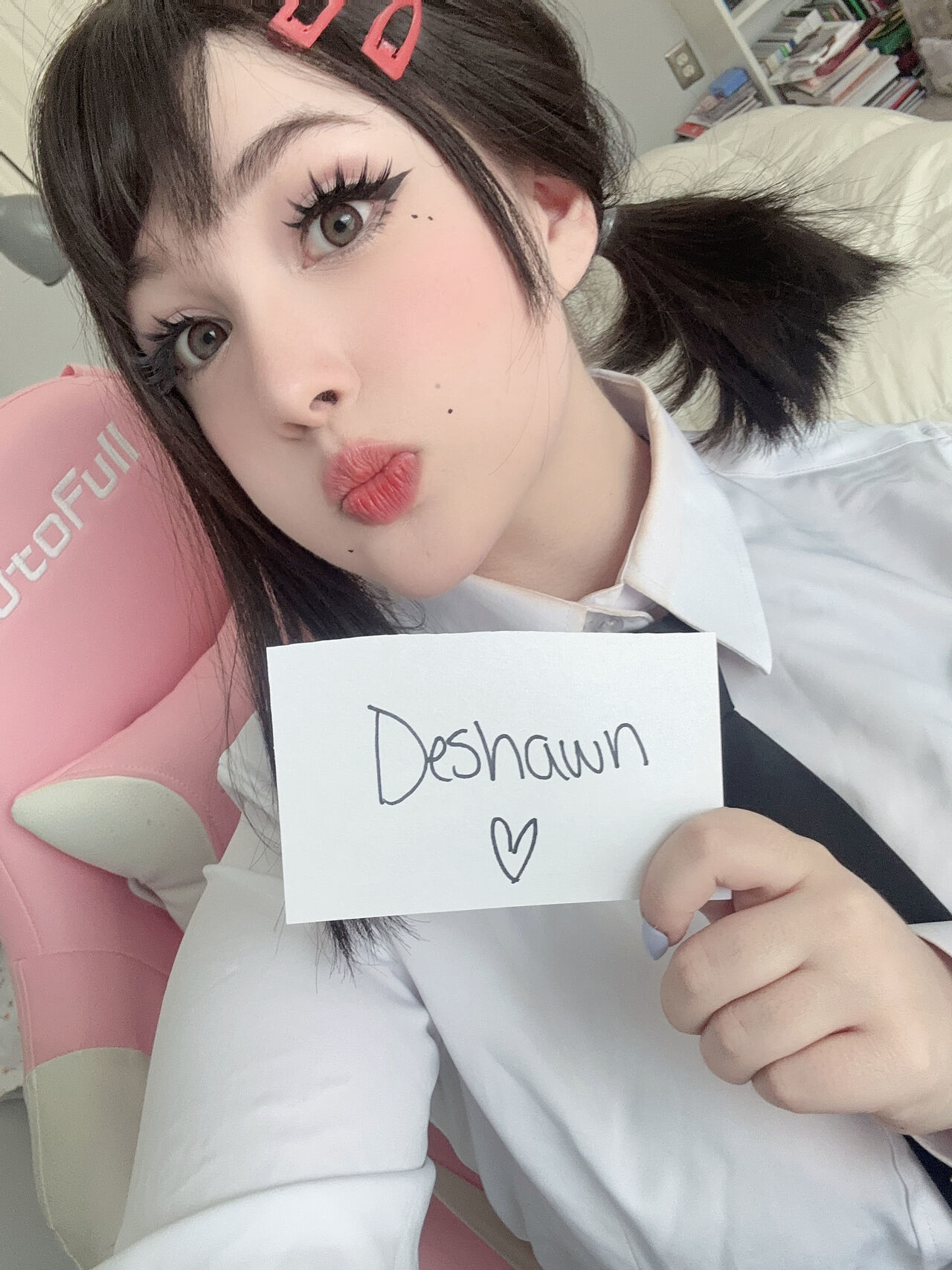 Junkenstein - Kobeni Fansigns