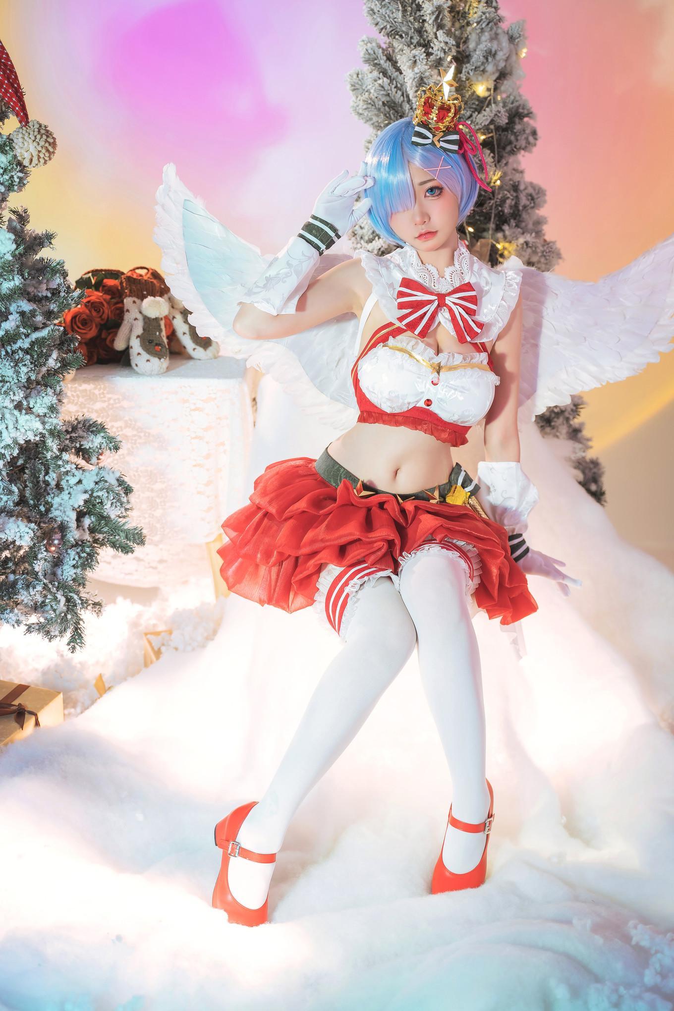 Nekokoyoshi 爆机少女喵小吉, 写真集 Christmas Begins(1)