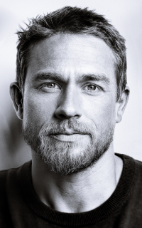 Charlie Hunnam OQvcnRRU_o