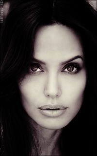 Angelina Jolie DyGUpjtq_o