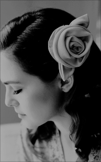 Zoey Deutch AQ9RSoVZ_o