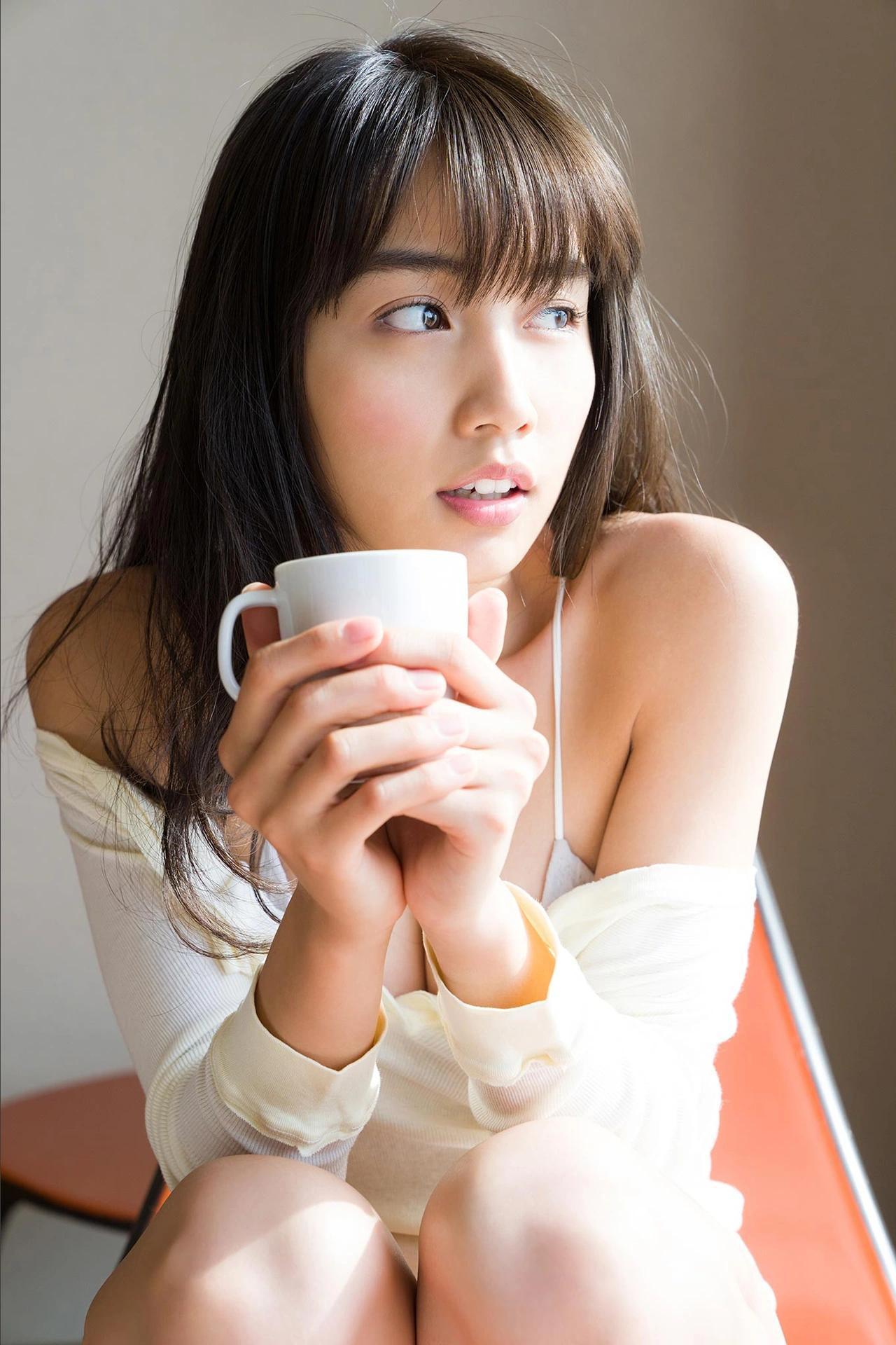 Hikari Kuroki 黒木ひかり, スピサン グラビアフォトブック 「神的美少女」 Set.01(18)
