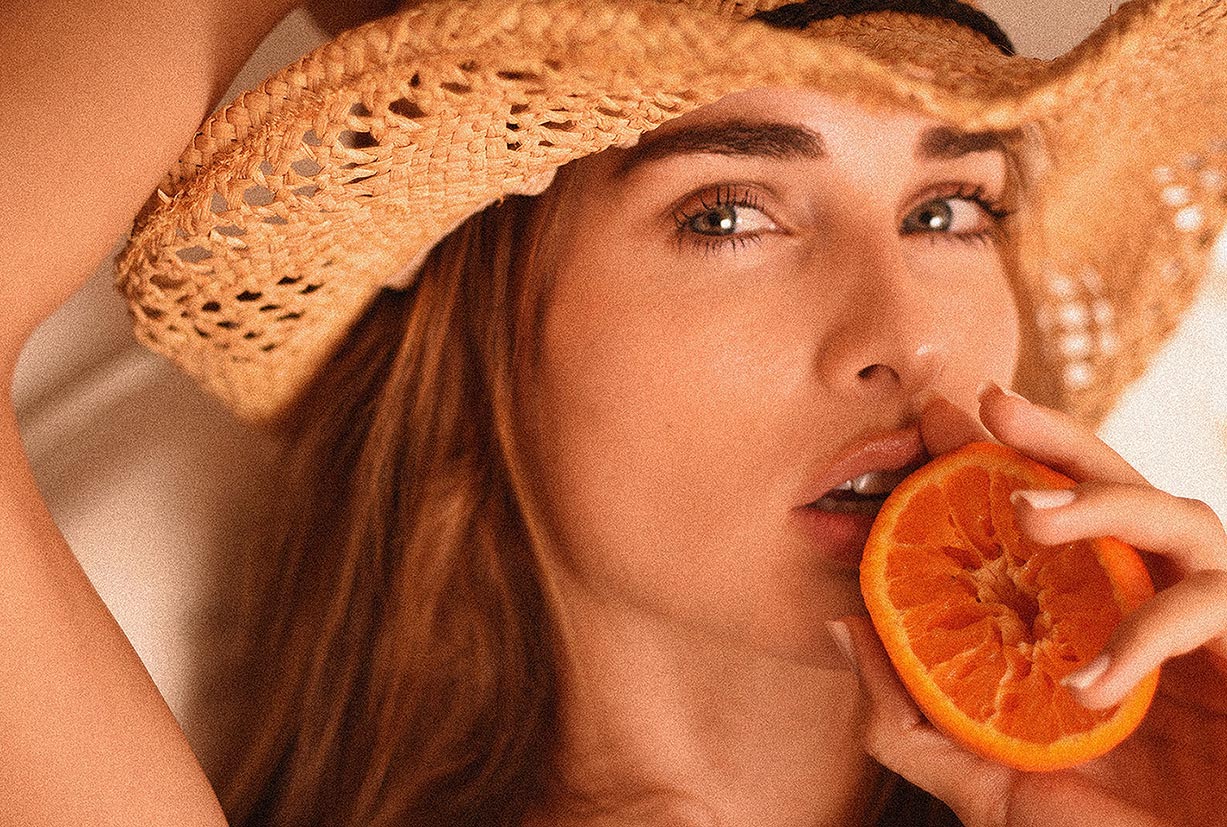 The Sensual Side / Zsuzsanna Malomhegyi by Melissa Cartagena The Sensual Side / Zsuzsanna Malomhegyi by Melissa Cartagena