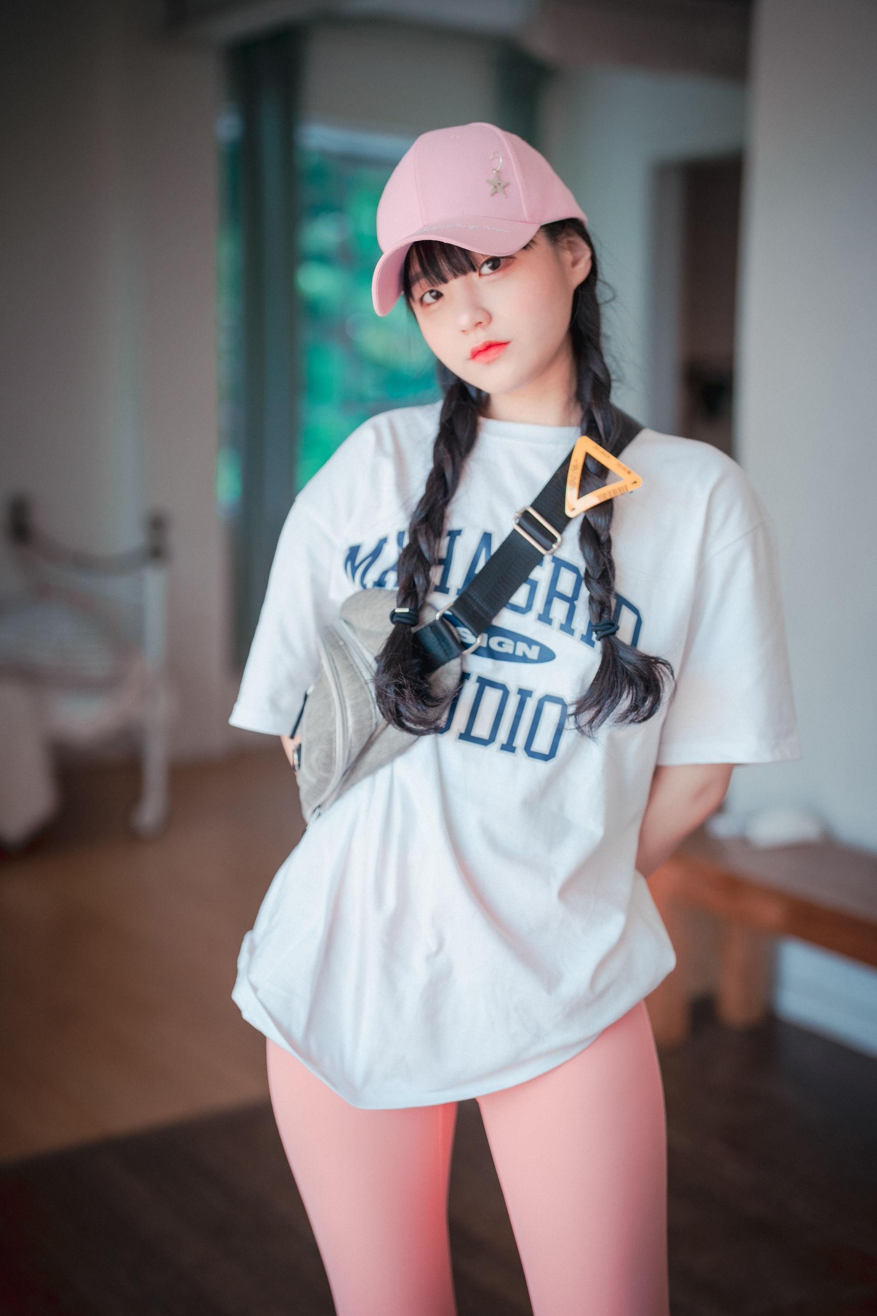 [DJAWA] Jenny – Loose and Tight Pink 写真套图(6)