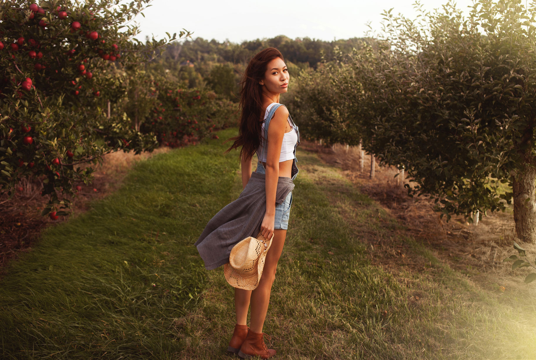 Farm / Elizabeth Ai-Quyen aka Lizzynopants by Brian Huynh Farm / Elizabeth Ai-Quyen aka Lizzynopants by Brian Huynh