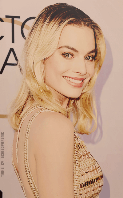 Margot Robbie ZsJT6ill_o