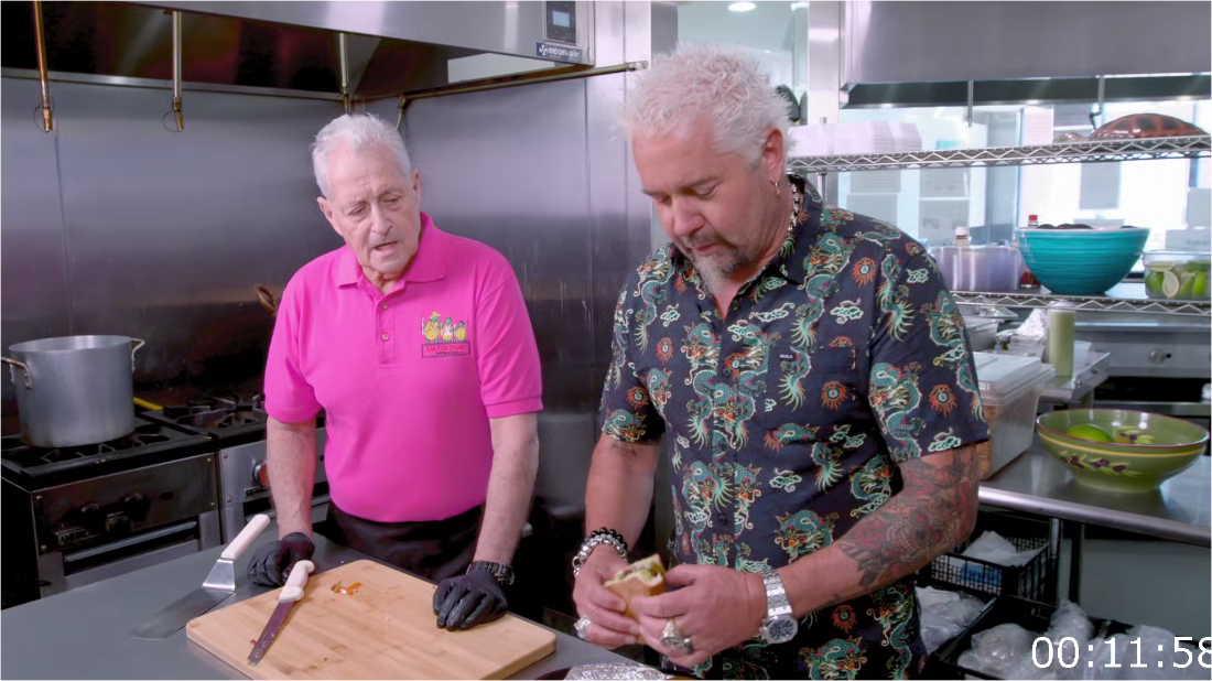 Diners Drive Ins And Dives S48E08 [1080p] (x265) UJN3pS0S_o