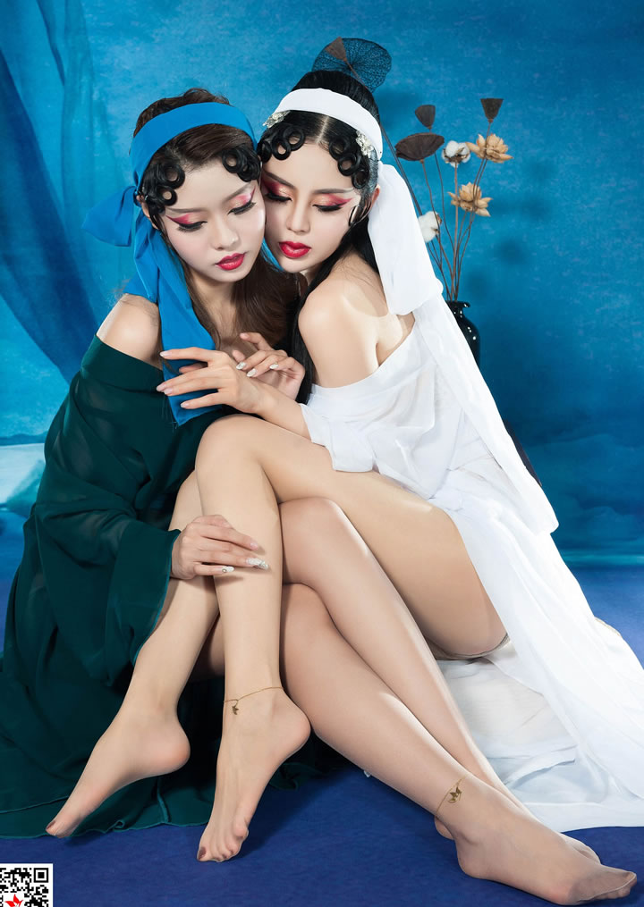 Lizhen Model Love & Lianger White Snake and Green Snake's sisters deeply affection 39
